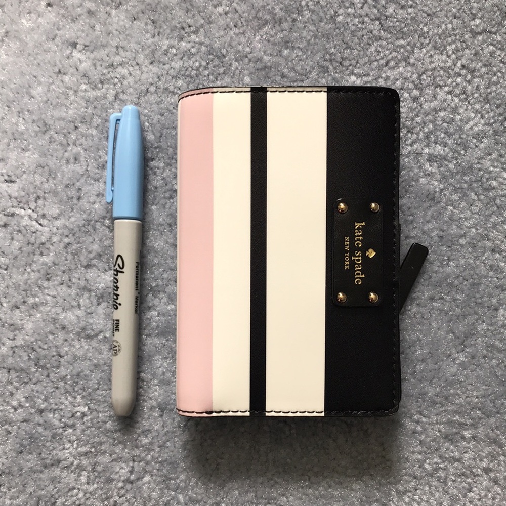 Kate Spade Wallet - Picture 4 of 5